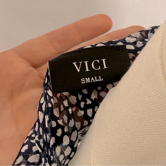 VICI Scenery Printed Coord Set - Picture 9 of 10